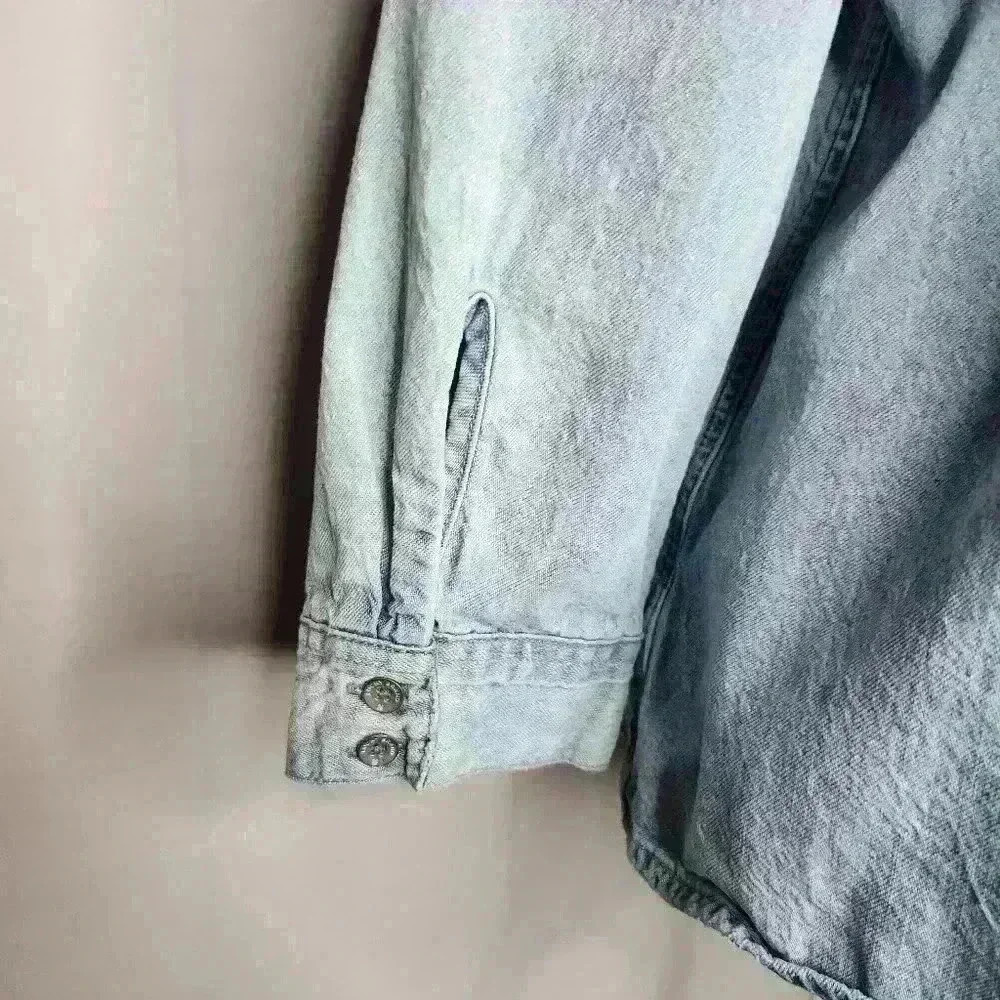 Lucky Brand Floral Embroidered Y2K Denim button down Women Size Small - Picture 5 of 7